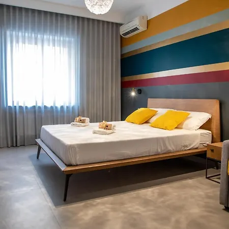 Colore Verace بومبيي