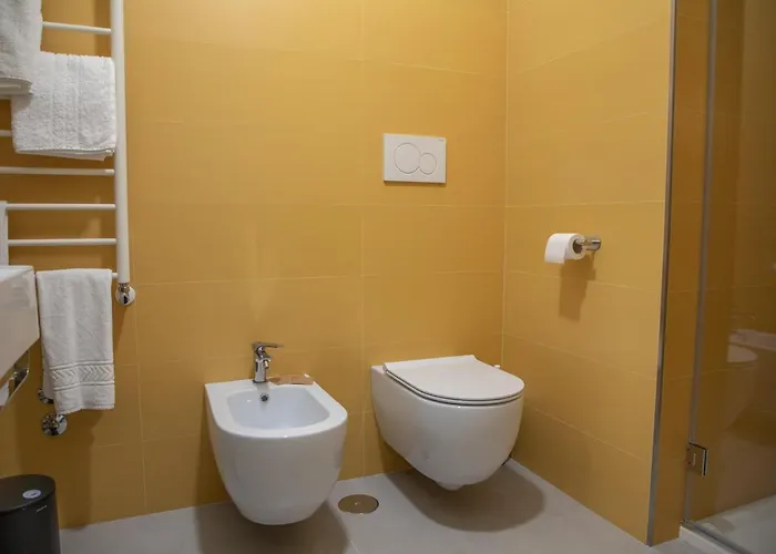 לינה וארוחת בוקר Colore Verace 4*